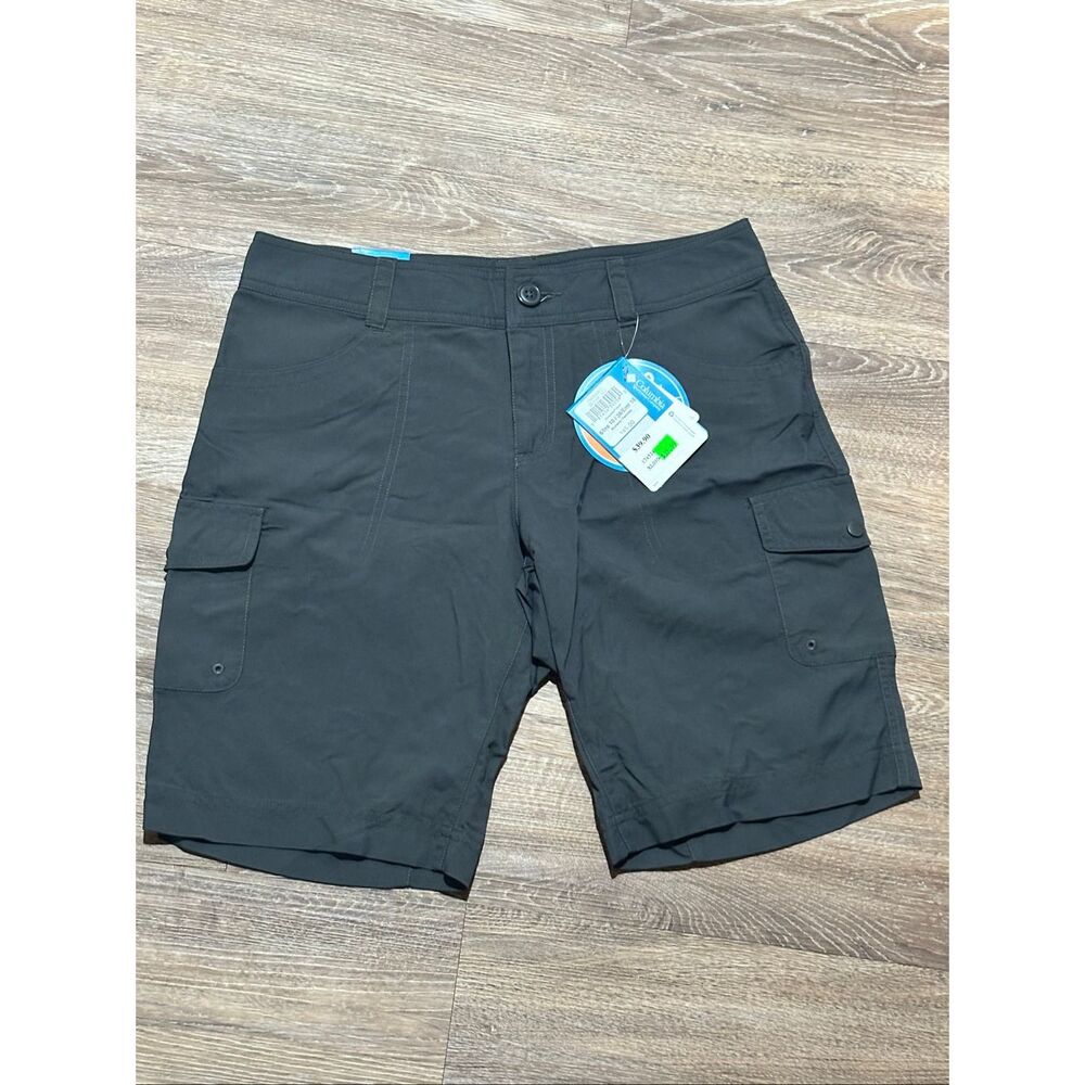 Columbia Omni Shade gray shorts cargo Bermuda 9” inseam 10